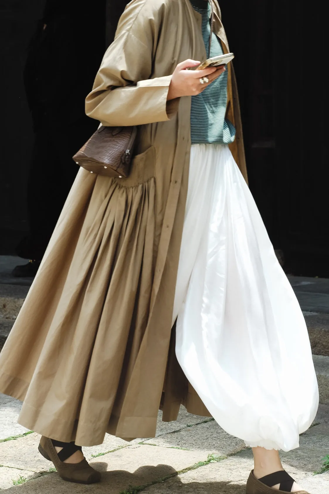 Handcrafted Pleated High-Count Cotton Chinese Style Women's Trench Coat