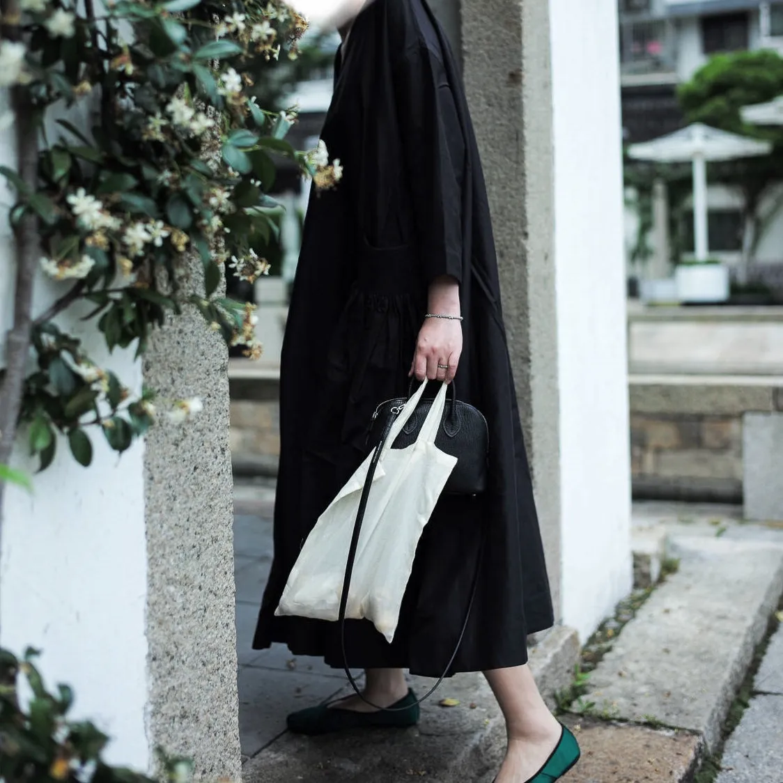 Handcrafted Pleated High-Count Cotton Chinese Style Women's Trench Coat